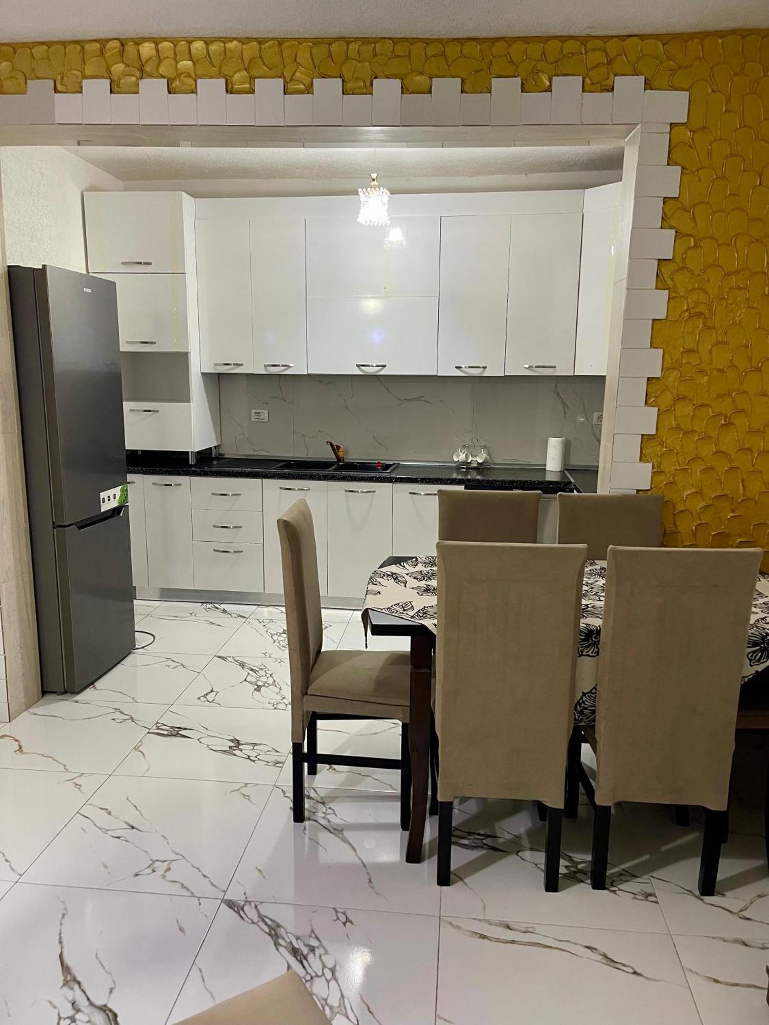 Guest House Dea Vlorë Eksteriør bilde