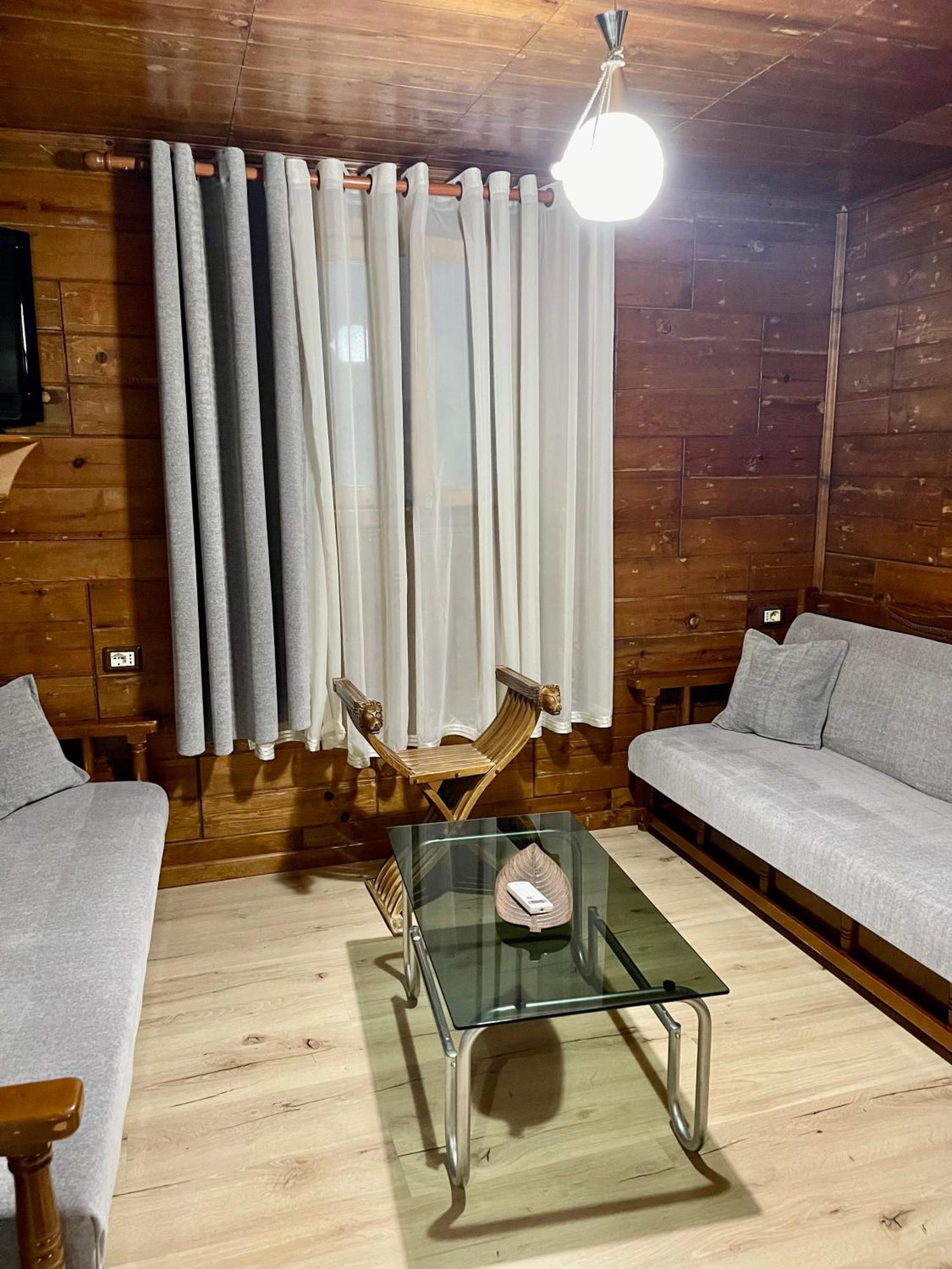 Guest House Dea Vlorë Eksteriør bilde